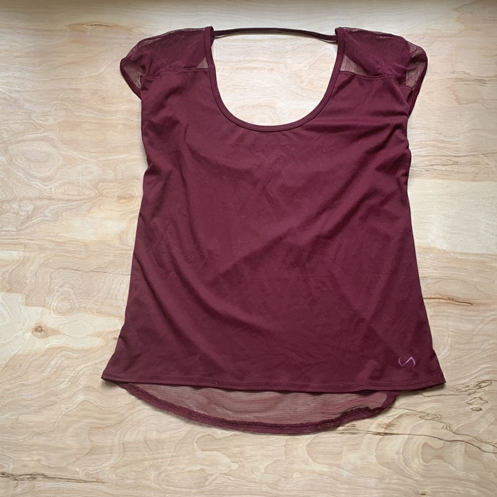 Active Wear Top - Picture 3 of 5